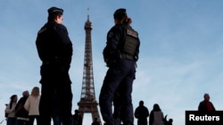 Парижера полисхой, гайтаман сурт