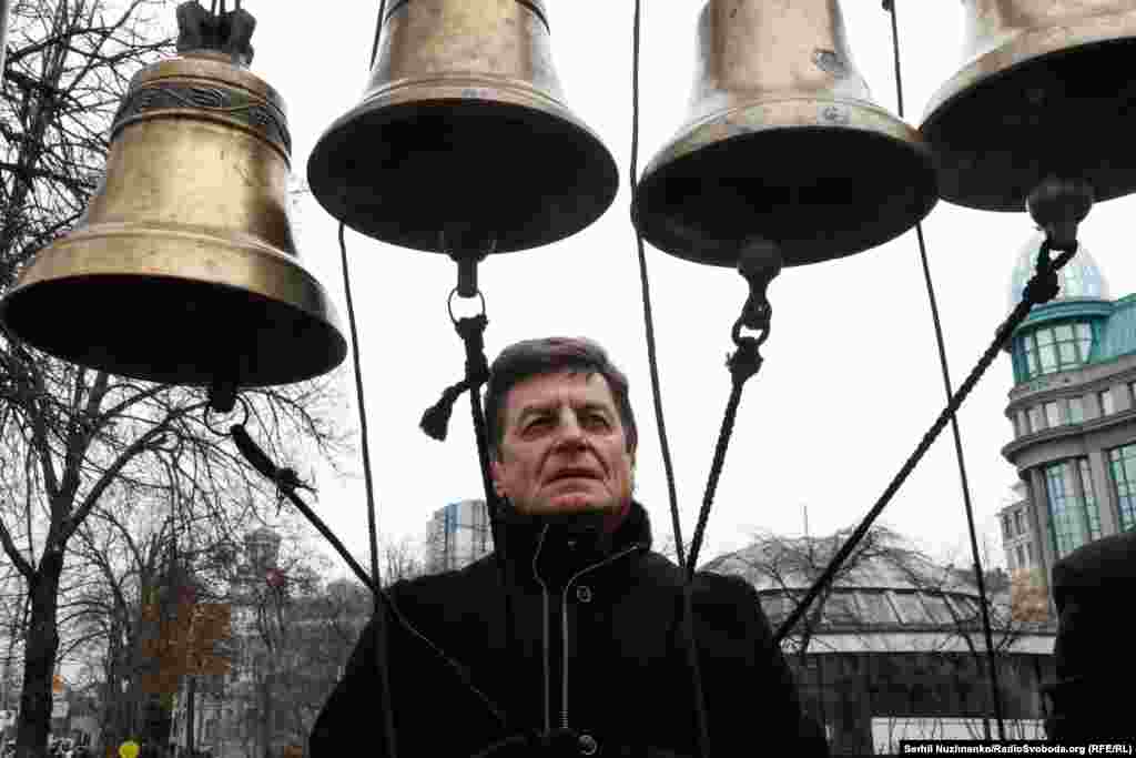 Церемоніал провели біля храму Архистратига Михаїла та українських новомучеників