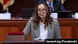 Айсулуу Мамашова.