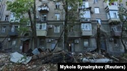 Раніше голова Дніпропетровської обласної ради Микола Лукашук заявив про загиблих внаслідок атаки Росії вранці 19 квітня в Синельниківському районі та в Дніпрі, а також про поранених у Кривому Розі