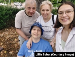 Назар ротрапив на лікування до дитячої лікарні у Штутгарті завдяки благодійному фонду «Таблеточки»