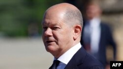 اولاف شولتز در زولینگن وعده اخراج تعدادی از پناهجویان را داده بود 