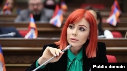 ԱԺ «Հայաստան» խմբակցության պատգամավոր Ագնեսա Խամոյան, արխիվ