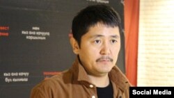 Мирлан Абдыкалыков.