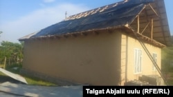 Сыны айылынын тургуну Анарбү Шерматованынын үйү