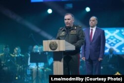 Выступае Віктар Хрэнін