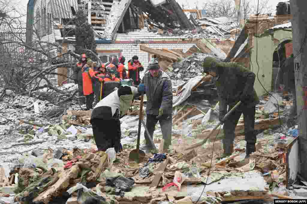 Residents and rescuers worked through the morning to clear the rubble following the missile strike in Zmiyiv. Numerous explosions were reported in the Kharkiv, Dnipropetrovsk, Kryviy Rih, Khmelnitskiy, and Zaporizhzhya regions.