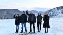 Ադրբեջանի նախագահական ընտանիքի բանկերը բարգավաճել են, մինչ տասնյակ այլ դրամատներ սնանկացել են