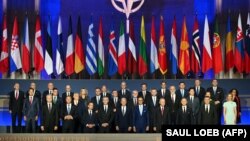 Лідери НАТО позують для фото під час святкування 75-ї річниці НАТО у Вашингтоні, округ Колумбія, 9 липня 2024 року