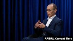  "Настоящее время"  телеканалынын директору Павел Буторин.