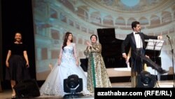 Концерт в рамках проекта "Шедевры классики" под руководством Мейлиса Мыратгельдыева. Ашхабад, 2 июля, 2024.  