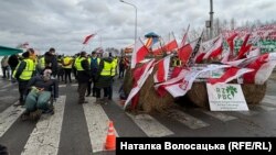 Протест польських фермерів на пункті пропуску «Ягодин-Дорогуськ» на кордоні з Польщею, лютий 2024 року