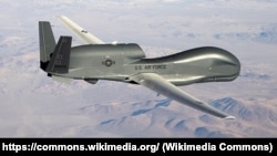 Американинг Global Hawk учувчисиз учоғи дунёдаги энг йирик дрон ҳисобланади. 