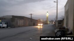 Пылевая буря в Бахердене. Туркменистан, февраль, 2023. 