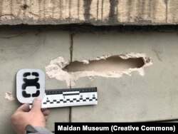 Слідчі дії на фасаді готелю «Україна»