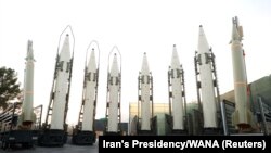 Иранские баллистические ракеты в ходе торжественной церемонии в Тегеране, август 2023 г.