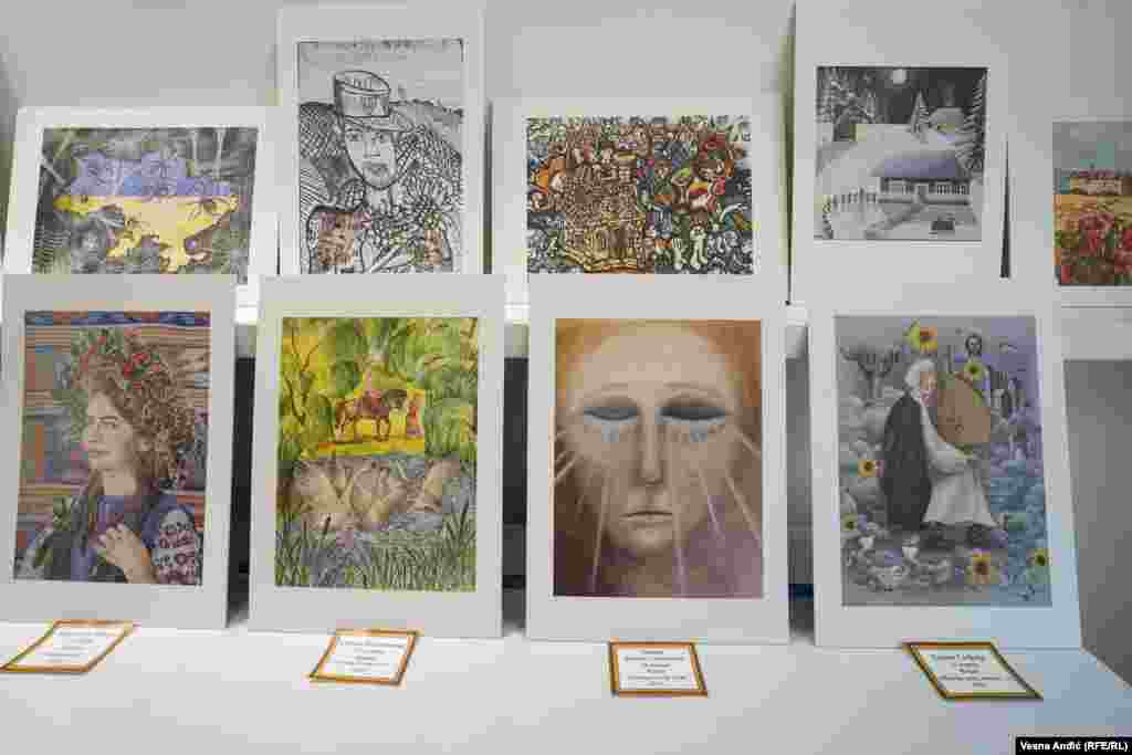 Україна відзначає 32 роки державної незалежності від Радянського Союзу, продовжуючи боротися з російською агресією. Росія почала масштабне вторгнення до Україну 24 лютого 2022 року, а загалом війна триває з лютого 2014 року &nbsp;