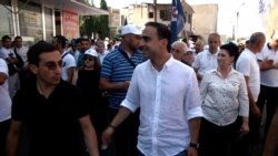 Հավանական է, որ կոլետիվները կազմակերպված բերվել են հանրահավաքի. անկախ դիտորդ