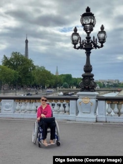 Евакуюватися у Францію жінці допомогли зовсім незнайомі люди