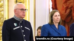 Когда на церемонии Квициниа и Трейси оказались стоящими рядом, это вызвало бурю комментариев