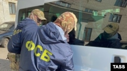 Работники ФСБ РФ. Иллюстративное фото