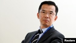 Ֆրանսիայում Չինաստանի դեսպան Լու Շայե, արխիվ