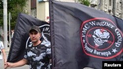 Сторонник ЧВК "Вагнер" в Ростове-на-Дону, 24 июня 2023 года