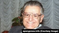 Фазиль Искандер