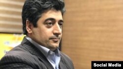 طاهر نقوی به همراه ۱۰ فعال مدنی آذربایجانی از ۱۶ بهمن سال گذشته تا امروز در زندان اوین در بازداشت موقت هستند