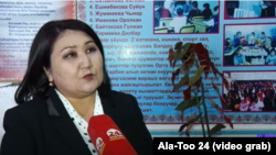 Жеңишгүл Ниязова интернаттын иши тууралуу "Ала-Тоо 24" телеканалына интервью берип жаткан учуру. 30-декабрь, 2022 -жыл.