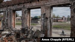 Ілюстраційне фото. Наслідки обстрілу, Тростянець, Сумська область, квітень 2023 року