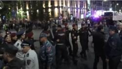 ԱԺԲ-ն ոստիկանությանը մեղադրում է բռնի ուժ կիրառելու մեջ. ՔԿ-ից հայտնում են՝ բռնության մասին հաղորդում չեն ստացել