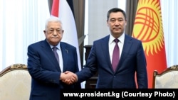 Садыр Жапаров Махмуд Аббас менен жолукту.