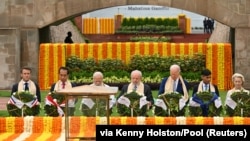 رهبران روسیه و چین به عنوان اعضای گروه ۲۰ از حضور در این نشست دو روزه که در دهلی‌نو برگزار شد، اجتناب کردند