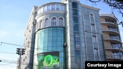 Президент Жапаровго таандык, легалдаштырылган имарат. Бишкек.