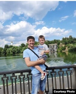 Артем Єрашов з татком Володимиром. Фото: з особистого архіву родини (папка Артема)