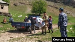 ӨКМ тараткан сүрөт. Жарандарды коопсуз жайга көчүрүү учуру. 7-май, 2024-жыл.