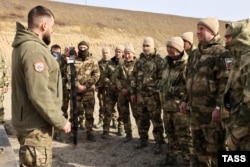 Підготовка новобранців до участі у війні проти України. Гудермес, Чечня