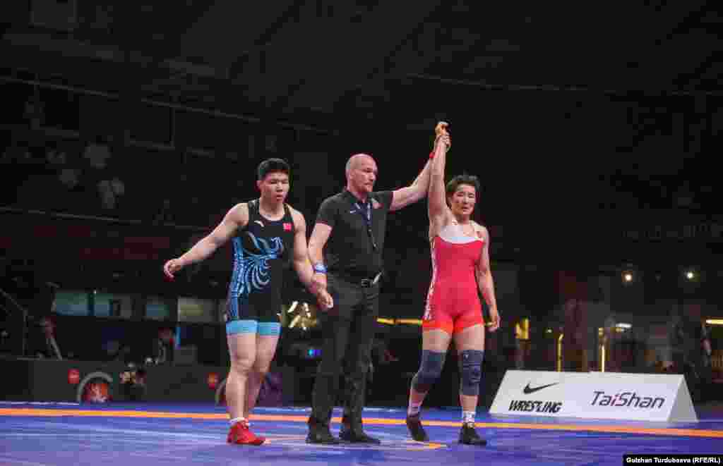 Рейтингдик мелдеште Айпери Медет кызы алтын медал тагынды. 76 килограмм салмакта күч сынашкан Айпери финалда кытайлык Юанюан Хуангды 5:3 эсебинде жеңди.