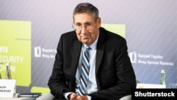 Директор Центра Евразии «Атлантического совета», посол США в Украине в 2003–2006 годах Джон Хербст во время специального мероприятия Киевского форума безопасности. Киев, 23 октября 2023 года