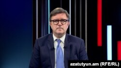 ԱՄՆ փոխպետքարտուղար Ջեյմս Օ՛Բրայենը «Ազատության» Երևանի գրասենյակում, 12-ը հունիսի, 2024թ.