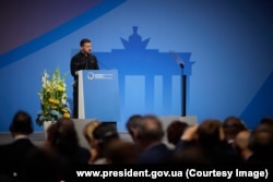 Виступ Володимира Зеленського на Ukraine Recovery Conference 2024