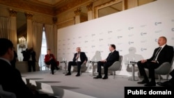 Премьер-министр Армении Никол Пашинян и президент Азербайджана Ильхам Алиев в Мюнхене, 18 февраля 2023 г.