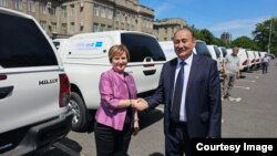 Вакцинаны ташуу үчүн Кыргызстанга берилген унаа. 1-июнь 2024. Бишкек.