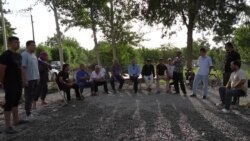 Дар деҳаи Чорсӯ ҷанҷоли ҳавз бо хушӣ поён ёфт
