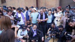 Բագրատ սրբազանը մերժեց Վահե Ղազարյանի՝ առանձին հանդիպելու առաջարկը