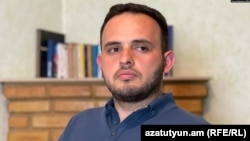 با وجود اینکه آقای مهرعلی‌زاده هیچ کدام از این اتهامات را نپذیرفته‌ قرار بازداشت او تا ۲۹ آذر امسال تمدید شده است