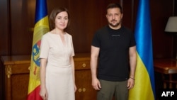 Мая Санду наразі не коментувала розмову, але раніше повідомила, що бере участь у саміті Україна – Південно-Східна Європа в Тирані за участі Володимира Зеленського (архівне фото)