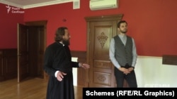 За словами Авраамія, у цьому приміщенні проходив священний синод Московського патріархату