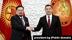 Монголия парламентинин төрагасы Гомбожавын Занданшатар менен Кыргызстандын президенти Садыр Жапаров. 28-февраль, 2024-жыл.